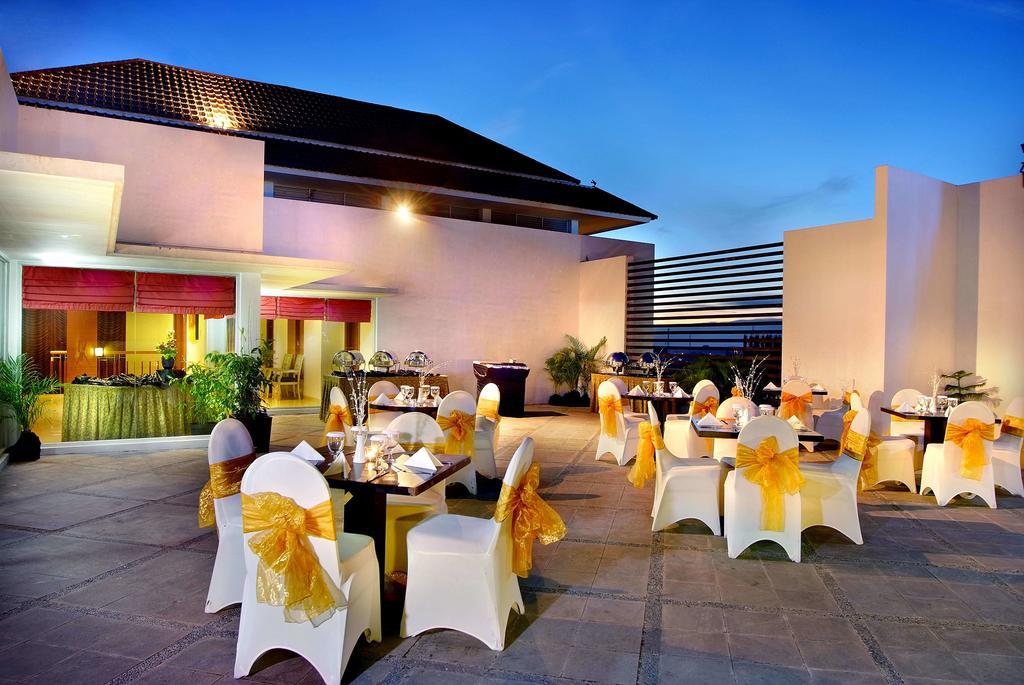 Aston Tanjung City Hotel Eksteriør billede