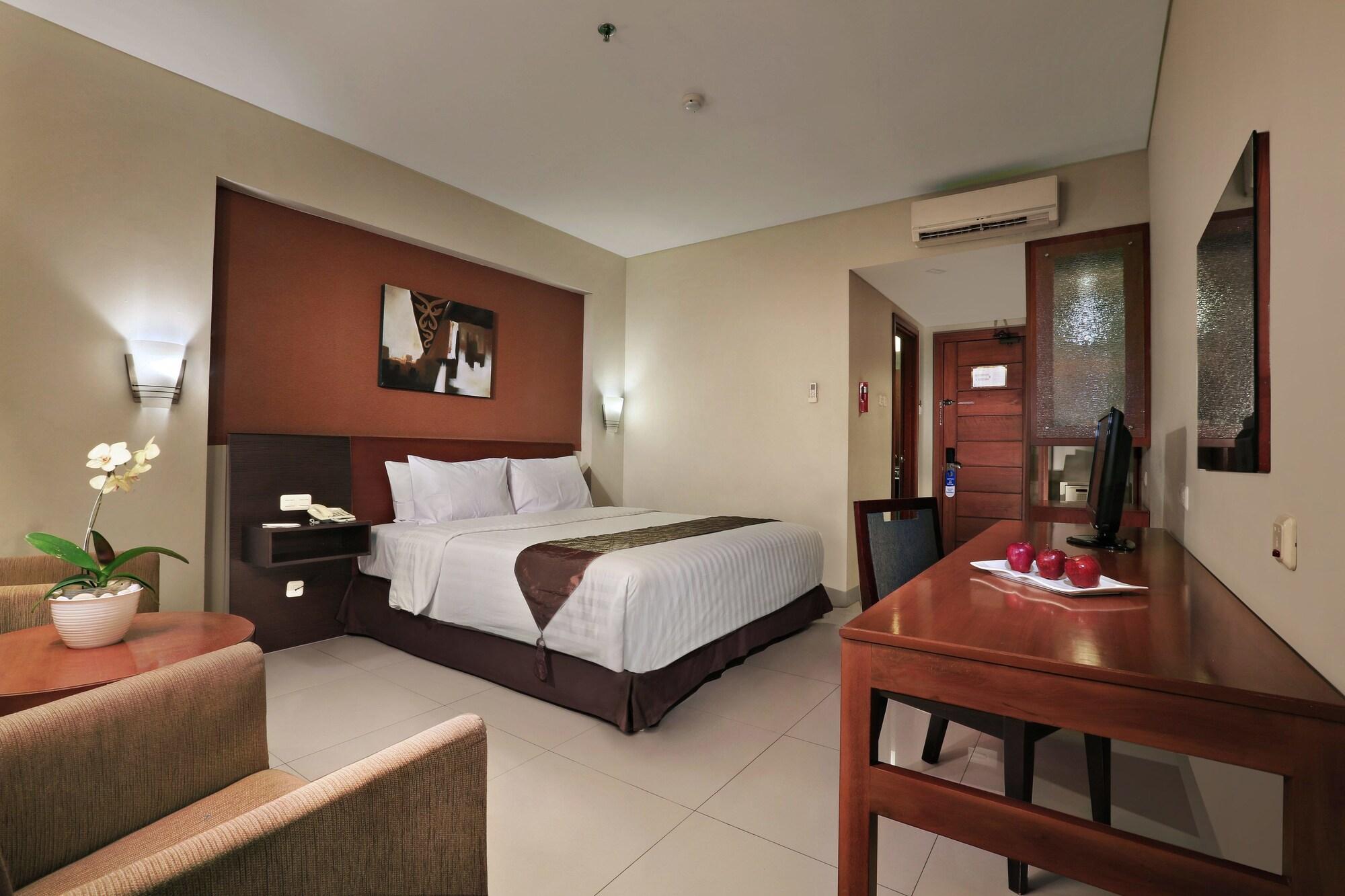 Aston Tanjung City Hotel Eksteriør billede