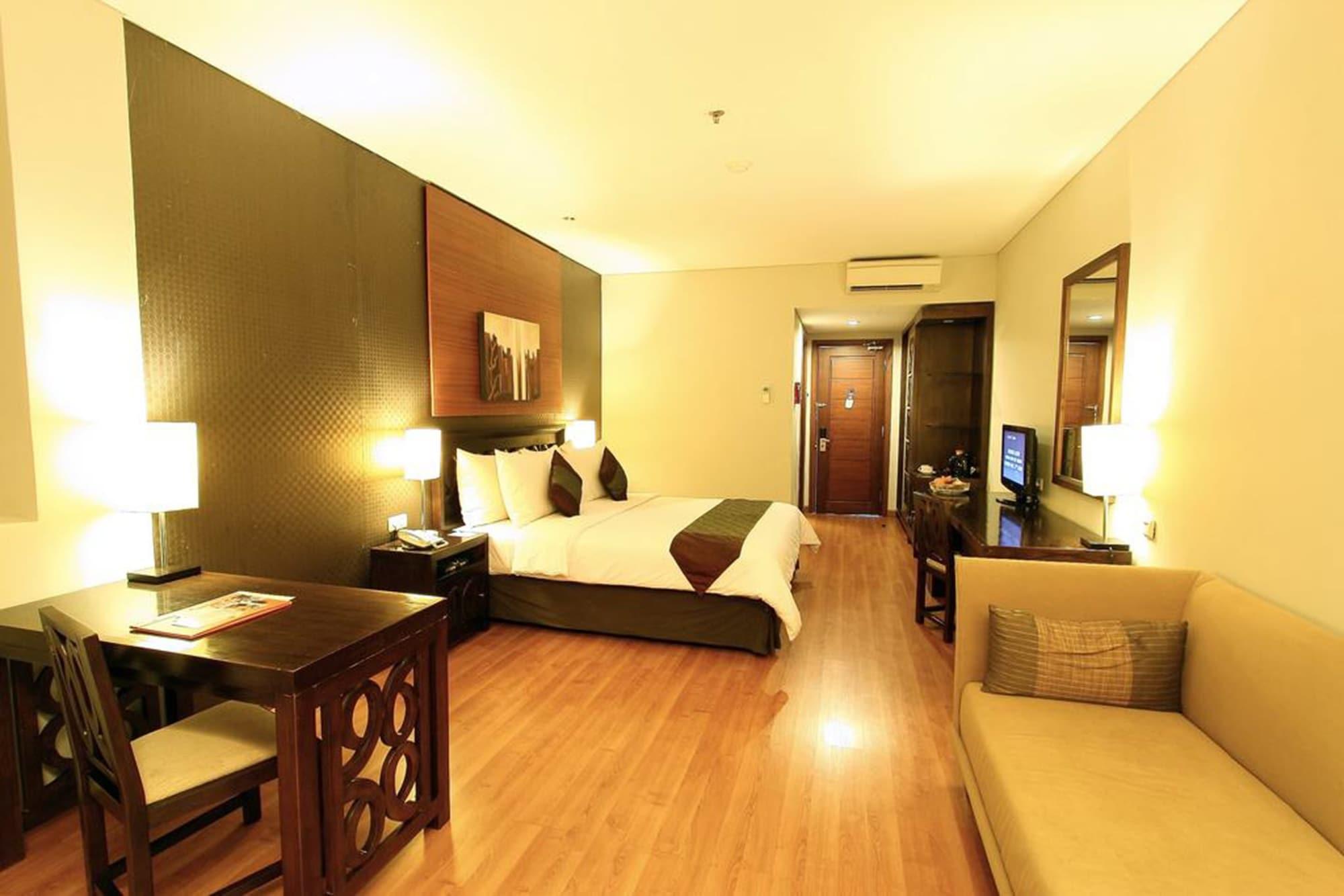 Aston Tanjung City Hotel Eksteriør billede