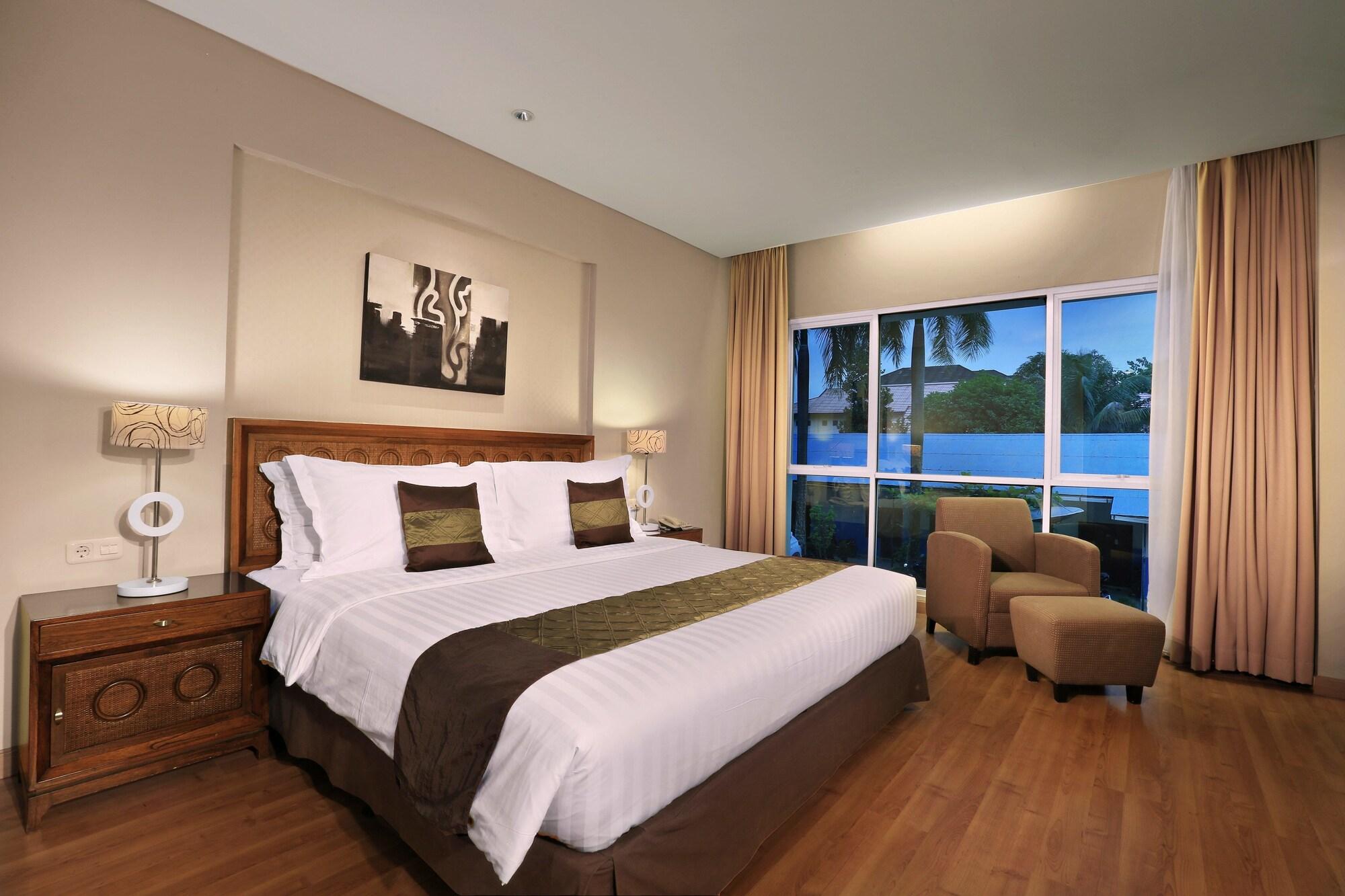 Aston Tanjung City Hotel Eksteriør billede