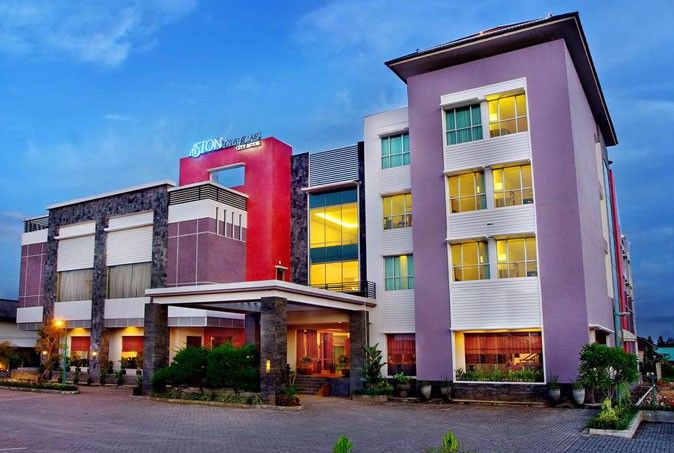 Aston Tanjung City Hotel Eksteriør billede