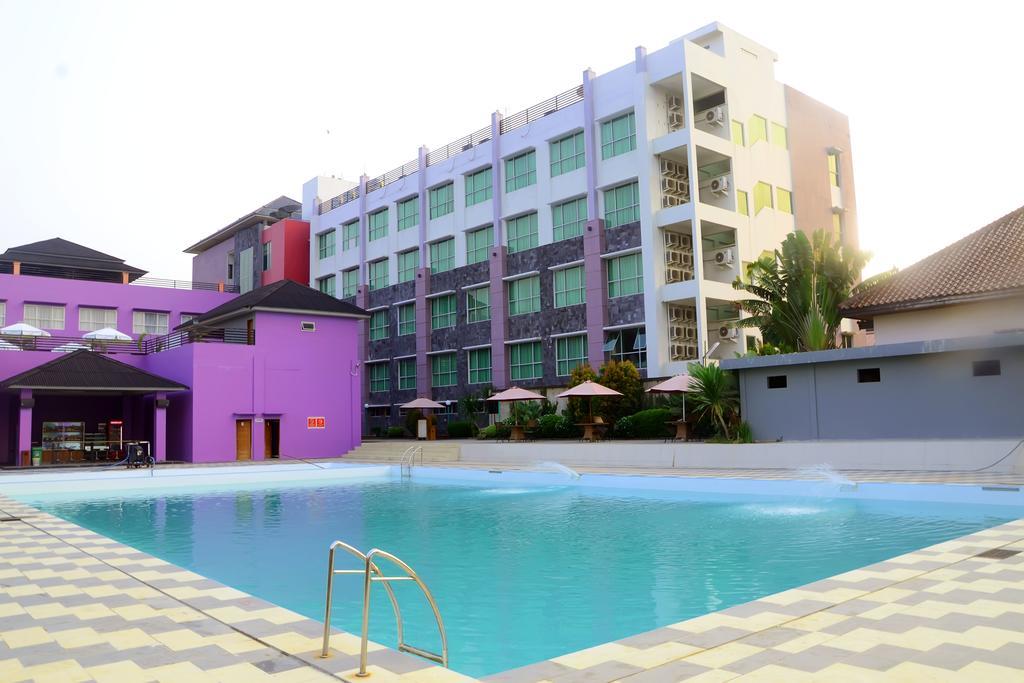 Aston Tanjung City Hotel Eksteriør billede